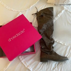 Over the knee slouchy boot